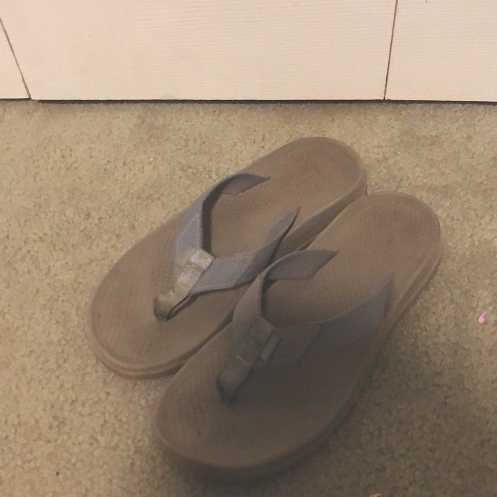 Women’s Chaco flip flops